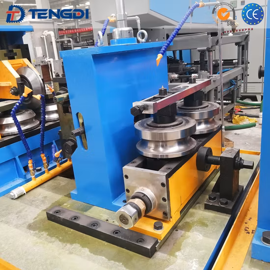 Tuyaux et tubes en acier ERW Tuyaux et tubes soudés à couture droite en acier au carbone Tuyaux à haute fréquence faisant la machine Pipemill Machine Tube Mill